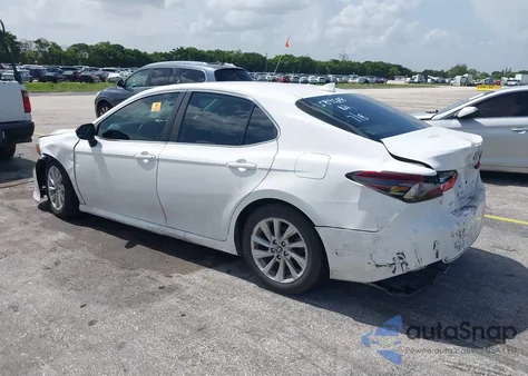 2021 Toyota Camry Le из США, поврежденный, VIN 4T1C11AK1MU598688